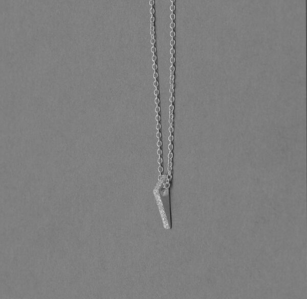 KE PN 14155 3-26 Angled Diamond Bar Pendant Necklace