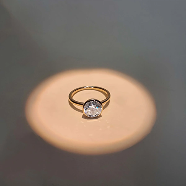 Gold Bezel-Set Diamond Solitaire Ring – Modern Minimal Design
