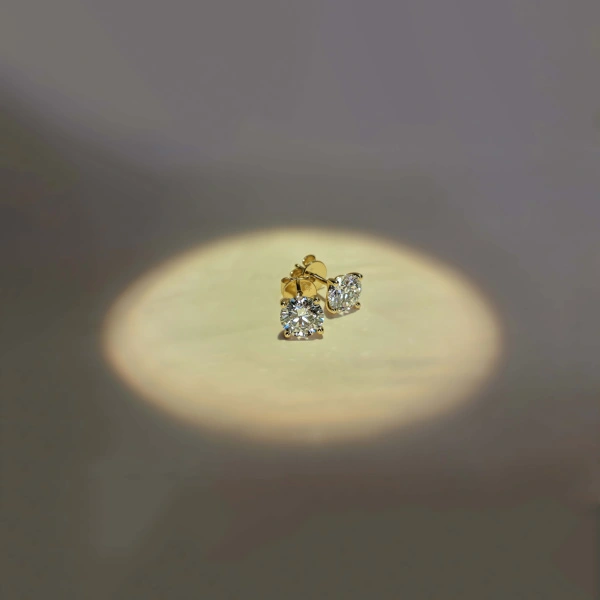 Classic Round Cut Diamond Stud Earrings