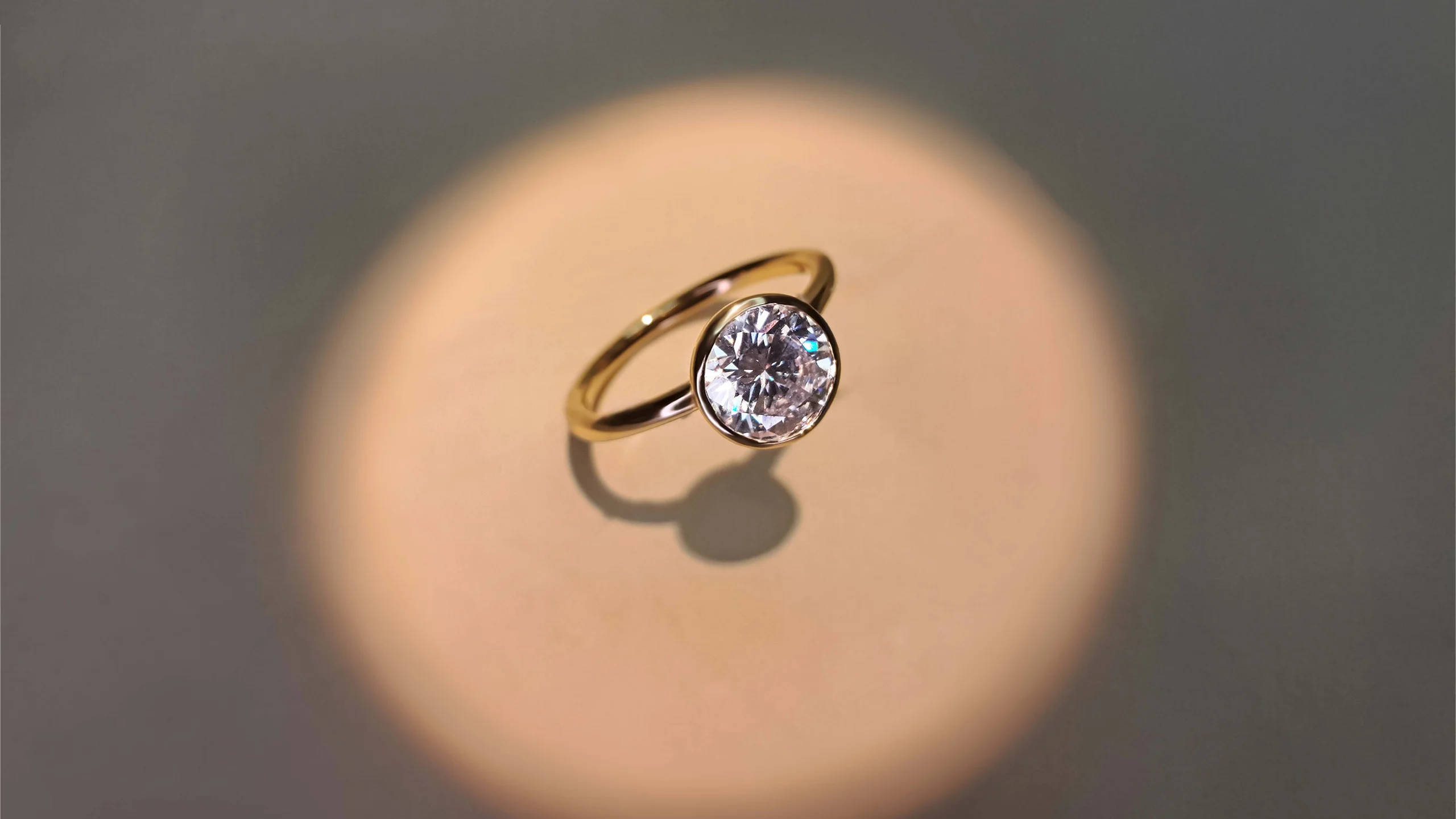 2 CARAT DIAMOND RING